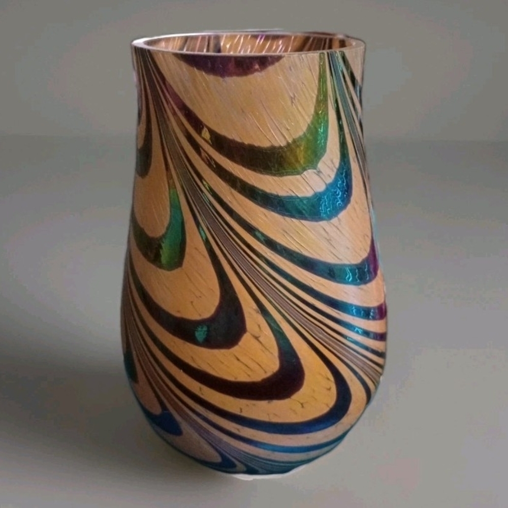 Teleflora Iridescent Art Glass Vase Pulled Feather Swirl  7” Decor Vintage